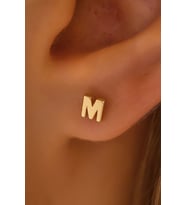 MOOM MÜCEVHERAT 14 Ayar Altın Tragus Küpe Harf Vidalı Tüm Harfler Mevcuttur