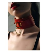 Halka Detaylı Geniş Şerit Şık Deri Choker Tasma (Kırmızı)