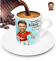 Nihayetinde Taraftar Kolay Yetişmiyor Kişiye Özel Karikatürlü Türk Kahvesi Fincanı (Beyaz)