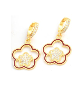 ?Gümüş Gold Sallantılı Çiçek Desenli Kadın Küpe CSR2185272