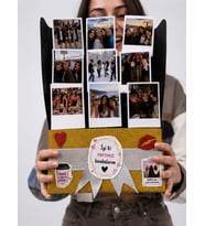 Dostluğumuzu Ölümsüzleştirelim: 9 Fotoğraflı Kişiselleştirilmiş Arkadaş Buketi (30x20 cm)