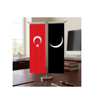 Ukab Bayrağı ve Türk Bayrağı Kırlangıç T tipi Masa Bayrak Takımı
