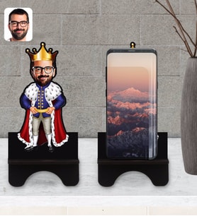 BK Gift Kişiye Özel Kral Karikatürlü Ahşap Biblo Telefon Standı-1