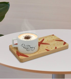 BK Gift Kişiye Özel Deniz Yıldızı Tasarımlı Doğal Ahşap Tabaklı Seramik Fincan Sunum Seti  Model 1