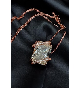 SKY DIAMOND taşlı gümüş rose kolye