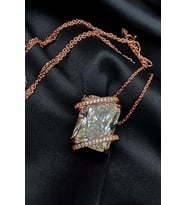 SKY DIAMOND taşlı gümüş rose kolye
