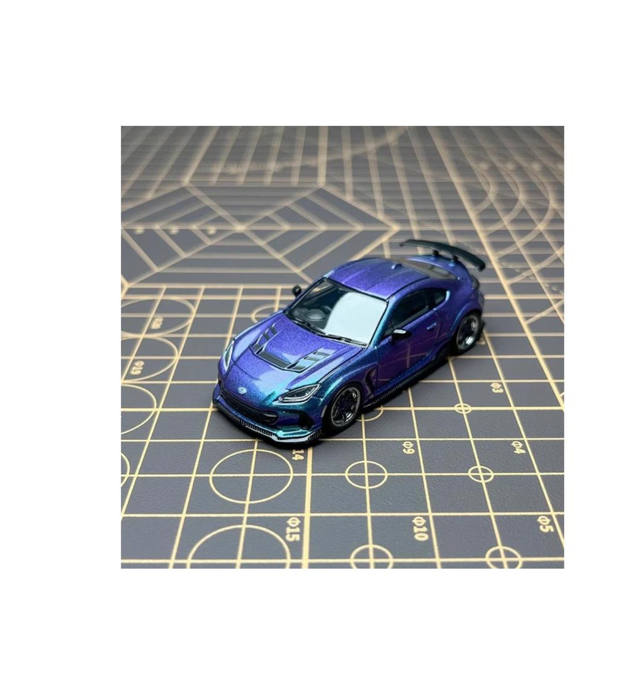 CM Model Subaru BRZ Varis ARISING-1 Chameleon 1/64 Model Araba