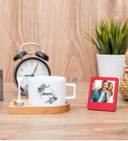 İsme Özel Çiçek Desenli Fincan ve Kırmızı Mini Fotoğraf Çerçevesi