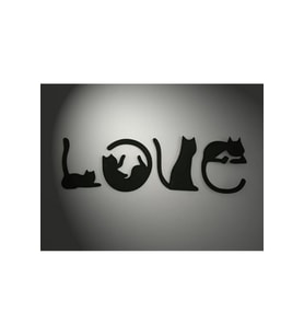 "LOVE" Yazılı Kedi Figürlü Dekoratif Duvar Süsü