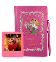 Sevgililer Gününe Özel Pembe Defter Kalem & Instagram Çerçeve Hediye Seti 6