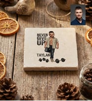 Kişiye Özel Karikatürlü Never Give Up Motivasyon Bardak Altlığı Doğum Günü Hediyesi