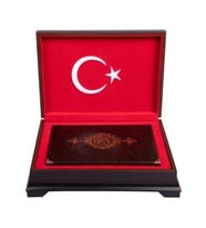 İsme Özel Ay Yıldız Ahşap Kutulu Kur'an-ı Kerim Orta Boy