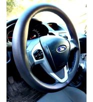 DİKİŞLİ DİREKSİYON KILIFI SİYAH DERİ MAVİ DİKİŞLİ FORD CURRİER İÇİN
