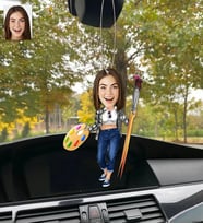 Kişiye Özel Karikatürlü Ahşap Araba Dikiz Ayna Süsü Ressam Kadın-1