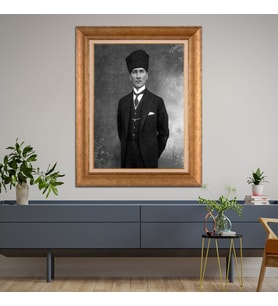 Altın Paspartulu Atatürk  Çerçeveli Tablo C162 (Gold)