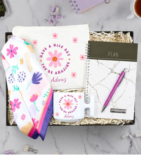 Kişiye Özel Defter & El Çantası & Kupa & Kalem & Fular Hediye Seti