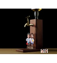 BK Gift Kişiye Özel Sörfçü Kankalar Karikatürlü Musluklu Ahşap Viski Standı-1, Viski Çeşmesi, Doğum Günü Hediyesi, İçecek Dispenseri