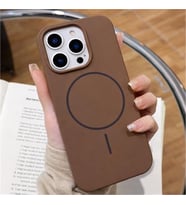 Coverzone ?phone 15 Pro ile Uyumlu Kadife ?� Y�zeyli Premium Silikon K?l?f MagSafe ile Uyumlu Kablosuz ?arj Destekli Darbe Emici Yumu?ak Dokulu Koruma Tasar?ml? Telefon K?l?f? Kahverengi