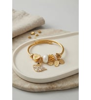 Swan Model Charmlı Bileklik
