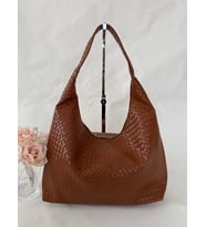 Örgü Deri Omuz Çantası Hobo Çanta – Omuz Askılı, Yumuşak Deri, Günlük & Şık Spacious Shoulder Bag (Taba)