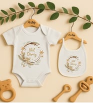 Pia Baby Premium %100 Pamuk İsme Özel Organik Baskılı Çıtçıtlı Bebek Body Ve Önlük 5087-20 (Ekru)