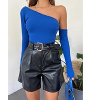 Suni Deri Kemerli Boyfriend Şort (Siyah)
