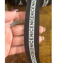 EN 32 CM NİCE YAZILI ŞERİT DİKİŞ GİYİM AKSESUARI 1 METRE