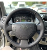 FORD CONNECT FİESTA ÇIKINTILI BOMBELİ ARACA ÖZEL DİKMELİ DİREKSİYON KILIFI NOKTA DÜZ MAVİ İP (Siyah)