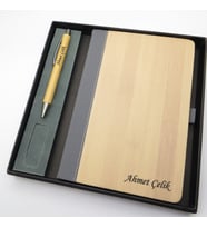 Signator® Codex  N215 Kişiye Özel Defterli Set - İsme Özel Bambu Kalem + İsme Özel Bambu Defter  İsme Özel Kutusunda Hediyelik Set (Karışık)