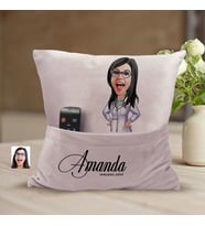 BK Gift Kişiye Özel Doktor Karikatür Tasarımlı Organizer Kumanda ve Atıştırmalık Cepli Pembe Kırlent Yastık-1 Arkadaşa Hediye, Cepli Yastık