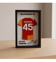Victor Osimhen 3D Parçalı Forma Tasarımlı Koleksiyon Çerçevesi - Galatasaray SK Temalı