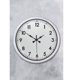 Beyaz Dekoratif Stil 52 Cm Metal Duvar Saati (Standart)