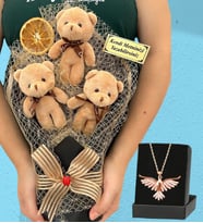 Kişiye Özel Büyük Boy 3'lü Tasarım Peluş Ayıcık Buketi ve Zümrüdü Anka Kuşu Kolyesi (Model 5)