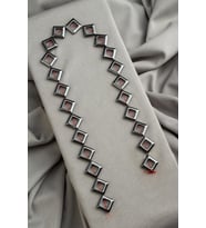 Hematit Taşı Kare Kesim Parlak Füme 13x18mm Doğal Taş Dizi