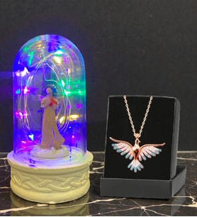 Renkli Led Işıklı Biblolu Fanus ve Renkli Zümrüdü Anka Kuşu Kolye Premium Hediye Seti (Model 3)