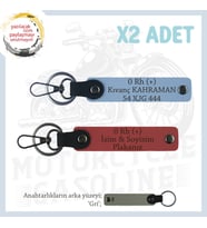 Yol Arkadaşları İçin, İsim Plaka ve 0+ Kan Grubu Kişiye Özel x2 Anahtarlık Set, Nar Çiçeği-Mavi-Gr (Çok Renkli)