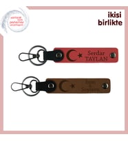 Milli Kimliği Yansıtan Hediye – Ay Yıldız Motifli, İsme Özel Deri Anahtarlık, Nar Çiçeği-Kahve