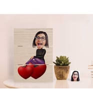 BK Gift Kişiye Özel Kadın Karikatürlü Otantik Masaüstü Ahşap Palet Çerçeve-2 (Beyaz)