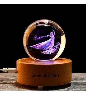 Kişiye Özel Işıklı Ahşap Kaideli Elsa Temalı Cam Küre 8cm*6cm
