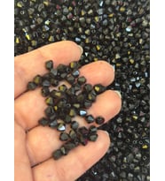 50 GR 5 MM SİYAH PLASTİK KRİSTAL BONCUK TAKI BONCUĞU