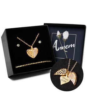 Anneler Gününe Özel Tasarım Kişiye Özel Zirkon Taşlı Gold Renk Açılır Kanatlı Kalp Melek Kolye & İkili Gold Küpe & Gold Bileklik