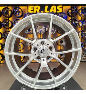 2 Adet BK-5282 8.5*18 5*120 ET35 72.56 HYPER SILVER JANT (Takım)