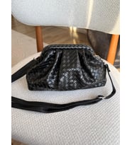 En Trend: Örgü Detaylı Kapitone Postacı / Clutch Çanta  Omuz Askılı Şıklık (Siyah)