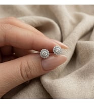 925 Ayar Gümüş Rodyum Kaplama Çiçek Küpe Zirkon Taşlı Minimal Kadın Küpe