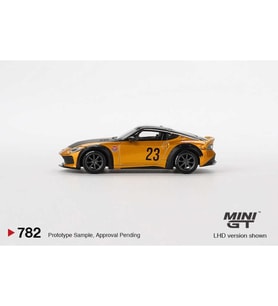 Mini GT 782 Nissan Z LB NATION WORKS LB Gold 1/64 Model Araba (Çok Renkli)