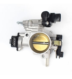 TOYOTA YARIS 1.3 GAZ KELEBEK GÖVDESİ 1999-2002 22210-21020-ORJ
