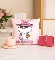 Yastık & Double Pembe Fincan & Cüzdan Hediye Seti