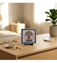 Minimal Hayat Ağacı ve Meditasyon Figürlü Masaüstü Süs, Estetik ve Huzurun Modern Buluşması 10x10 cm