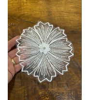 NAKIŞ İŞLEME ZİRKON TAŞLI PUL PAYETLİ ÇİÇEK APLİKE DİKİŞ GİYİM AKSESUARI 17X15 CM (Beyaz)