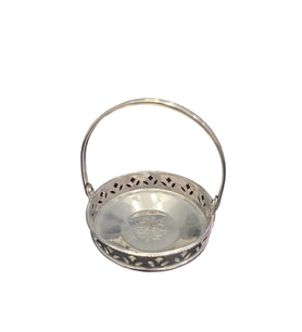 Metal Kendinden Çiçek Desenli Yuvarlak , Kulplu Şekerlik Küçük 1 Adet 8x8x9x2,5cm